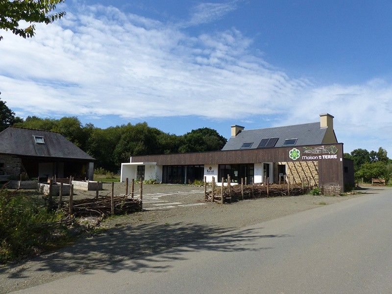 Maison de la TERRE à Lantic (22)